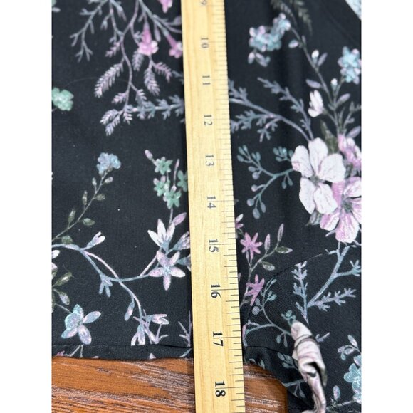 NEW LuLaRoe Womens Knit Tunic Top S Short Sleeve Pink Black Floral Scoop Neck - Picture 4 of 6